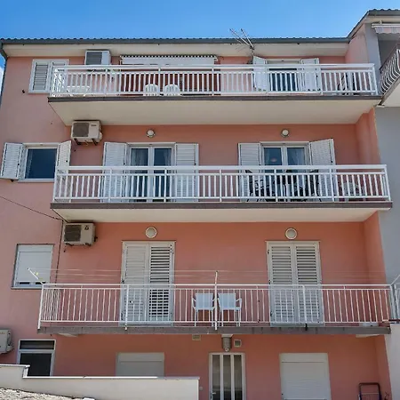 Apartament Marija *